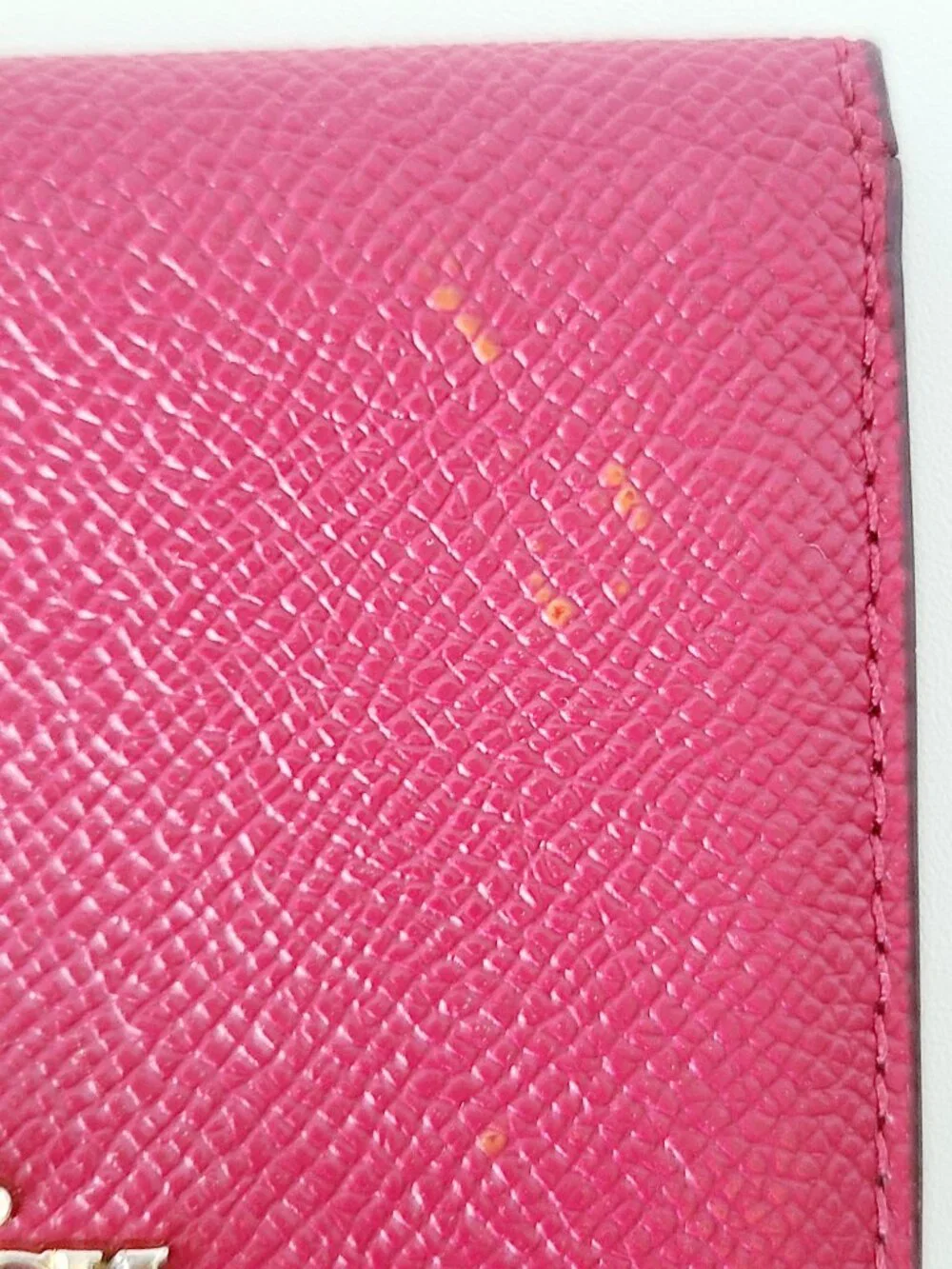 Coach Bifold Card Case Deep Pink Pebbled Leather with Key Chain